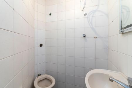 Casa para alugar com 220m², 3 quartos e 3 vagasBanheiro de Serviço