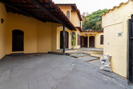 Casa para alugar com 220m², 3 quartos e 3 vagasGaragem
