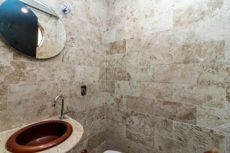 Casa para alugar com 220m², 3 quartos e 3 vagasLavabo 2