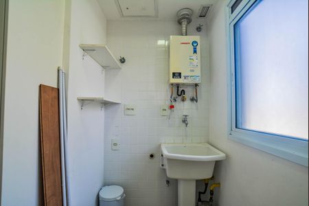 Apartamento à venda com 52m², 2 quartos e 1 vaga Apartamento à venda com 52m², 2 quartos e 1 vagaCozinha e Área de Serviço