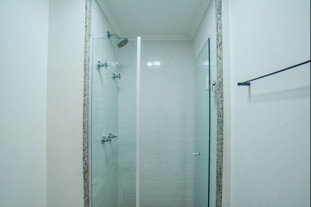 Apartamento à venda com 52m², 2 quartos e 1 vaga Apartamento à venda com 52m², 2 quartos e 1 vagaBanheiro Social