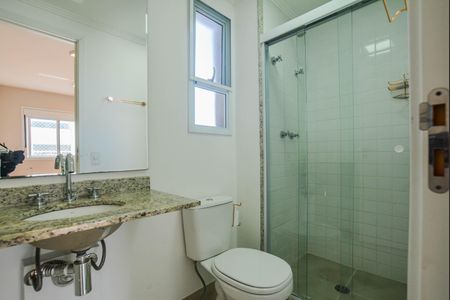 Apartamento à venda com 52m², 2 quartos e 1 vaga Apartamento à venda com 52m², 2 quartos e 1 vagaBanheiro da Suíte