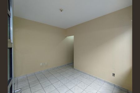 Casa para alugar com 70m², 1 quarto e 1 vaga Casa para alugar com 70m², 1 quarto e 1 vagaSala