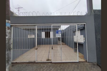 Casa para alugar com 70m², 1 quarto e 1 vaga Casa para alugar com 70m², 1 quarto e 1 vagaFachada