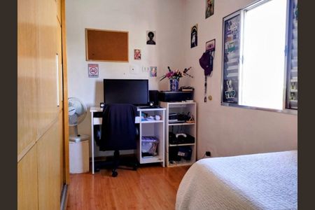 Casa à venda com 180m², 4 quartos e 3 vagas