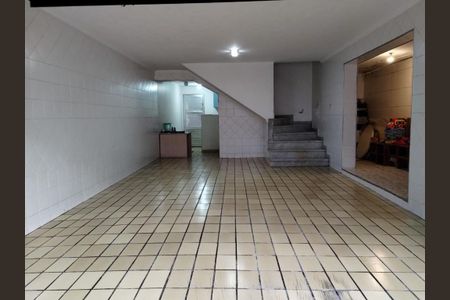 Casa à venda com 180m², 4 quartos e 3 vagas