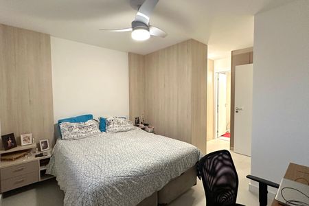 Apartamento à venda com 138m², 3 quartos e 2 vagas Apartamento à venda com 138m², 3 quartos e 2 vagasSuíte