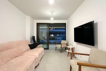 Apartamento à venda com 138m², 3 quartos e 2 vagas Apartamento à venda com 138m², 3 quartos e 2 vagasSala