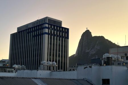 Apartamento à venda com 138m², 3 quartos e 2 vagas Apartamento à venda com 138m², 3 quartos e 2 vagasVista da Suíte