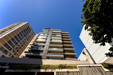 Apartamento à venda com 138m², 3 quartos e 2 vagas Apartamento à venda com 138m², 3 quartos e 2 vagasFachada