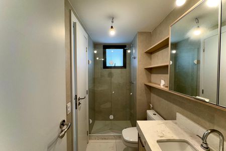 Apartamento à venda com 138m², 3 quartos e 2 vagas Apartamento à venda com 138m², 3 quartos e 2 vagasBanheiro social