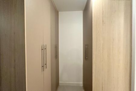 Apartamento à venda com 138m², 3 quartos e 2 vagas Apartamento à venda com 138m², 3 quartos e 2 vagasSuíte