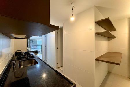 Apartamento à venda com 138m², 3 quartos e 2 vagas Apartamento à venda com 138m², 3 quartos e 2 vagasCozinha