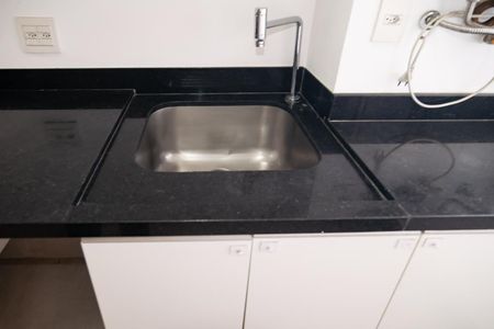 Apartamento à venda com 80m², 3 quartos e 2 vagas Apartamento à venda com 80m², 3 quartos e 2 vagasÁrea de Serviço