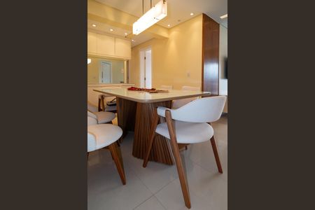 Apartamento à venda com 80m², 3 quartos e 2 vagas Apartamento à venda com 80m², 3 quartos e 2 vagasSala