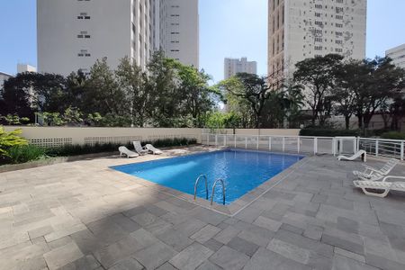 Apartamento à venda com 80m², 3 quartos e 2 vagas Apartamento à venda com 80m², 3 quartos e 2 vagasPiscina