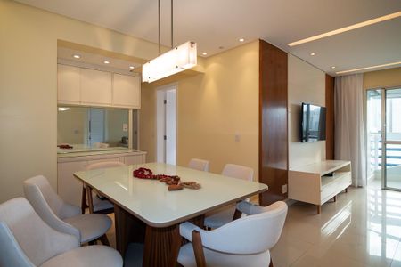 Apartamento à venda com 80m², 3 quartos e 2 vagas Apartamento à venda com 80m², 3 quartos e 2 vagasSala