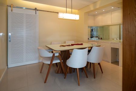 Apartamento à venda com 80m², 3 quartos e 2 vagas Apartamento à venda com 80m², 3 quartos e 2 vagasSala