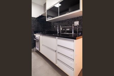 Apartamento à venda com 80m², 3 quartos e 2 vagas Apartamento à venda com 80m², 3 quartos e 2 vagasCozinha
