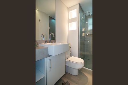 Apartamento à venda com 80m², 3 quartos e 2 vagas Apartamento à venda com 80m², 3 quartos e 2 vagasBanheiro