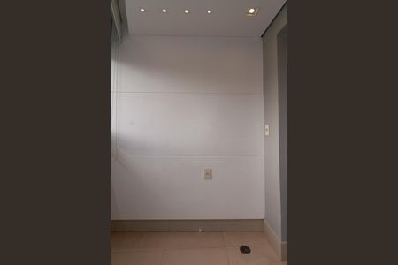 Apartamento à venda com 80m², 3 quartos e 2 vagas Apartamento à venda com 80m², 3 quartos e 2 vagasVaranda