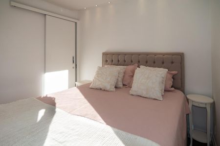 Apartamento à venda com 80m², 3 quartos e 2 vagas Apartamento à venda com 80m², 3 quartos e 2 vagasQuarto 3 - Suíte