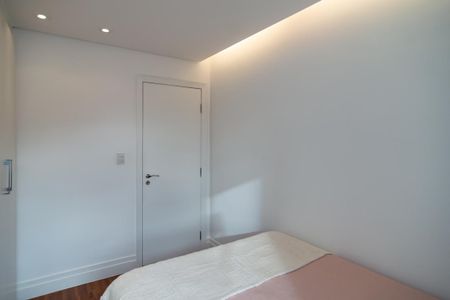 Apartamento à venda com 80m², 3 quartos e 2 vagas Apartamento à venda com 80m², 3 quartos e 2 vagasQuarto 1