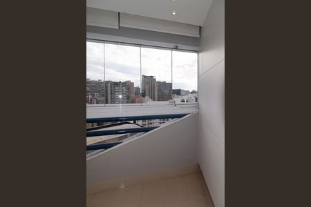Apartamento à venda com 80m², 3 quartos e 2 vagas Apartamento à venda com 80m², 3 quartos e 2 vagasVaranda