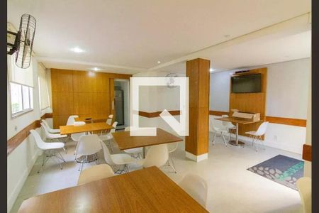 Apartamento para alugar com 44m², 2 quartos e sem vagaÁrea comum - Salão de Festas