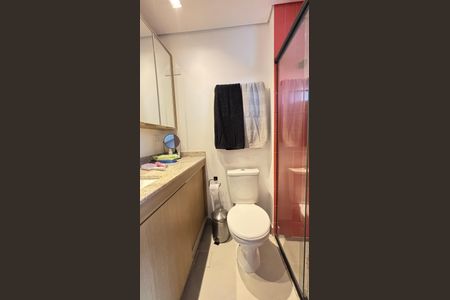 Apartamento à venda com 82m², 2 quartos e 2 vagas Apartamento à venda com 82m², 2 quartos e 2 vagasBanheiro da Suíte