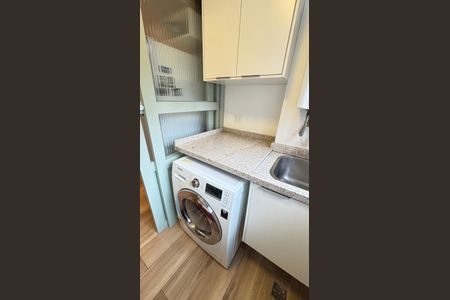 Apartamento à venda com 82m², 2 quartos e 2 vagas Apartamento à venda com 82m², 2 quartos e 2 vagasÁrea de Serviço