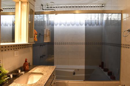 Apartamento para alugar com 200m², 3 quartos e 1 vagaBanheiro da Suíte