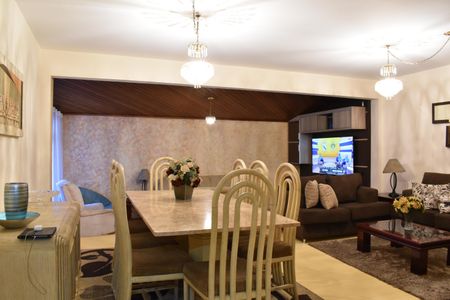 Apartamento para alugar com 200m², 3 quartos e 1 vagaSala 