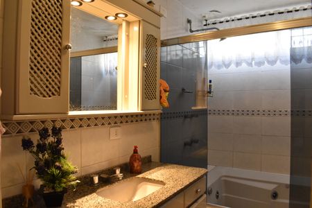 Apartamento para alugar com 200m², 3 quartos e 1 vagaBanheiro da Suíte