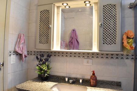 Apartamento para alugar com 200m², 3 quartos e 1 vagaBanheiro da Suíte