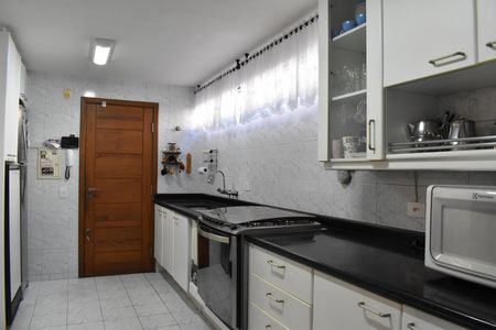 Apartamento para alugar com 200m², 3 quartos e 1 vagaCozinha