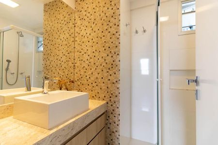 Apartamento à venda com 70m², 2 quartos e 2 vagasBanheiro Social