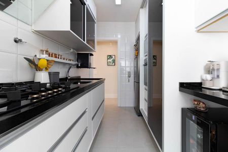 Apartamento à venda com 70m², 2 quartos e 2 vagasCozinha