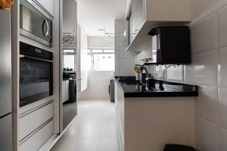 Apartamento à venda com 70m², 2 quartos e 2 vagasCozinha