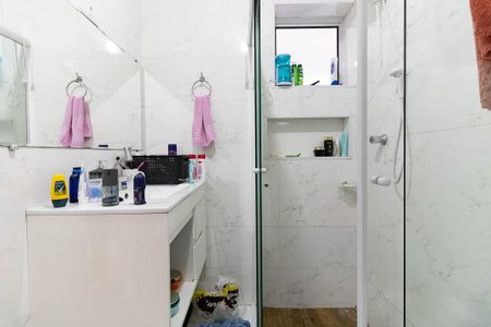 Apartamento à venda com 105m², 3 quartos e 1 vaga Apartamento à venda com 105m², 3 quartos e 1 vagaBanheiro da Suíte