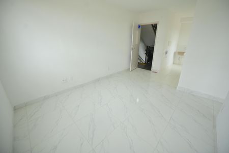 Apartamento para alugar com 42m², 2 quartos e 1 vaga Apartamento para alugar com 42m², 2 quartos e 1 vagaSala