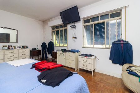 Casa à venda com 500m², 3 quartos e 4 vagasSuíte 1