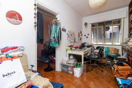 Casa à venda com 500m², 3 quartos e 4 vagasEscritório