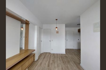 Apartamento à venda com 34m², 2 quartos e sem vaga Apartamento à venda com 34m², 2 quartos e sem vagaSala