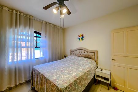 Casa à venda com 200m², 3 quartos e 1 vagaQuarto 1