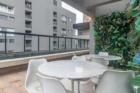 Apartamento para alugar com 37m², 2 quartos e sem vagaÁrea comum - Piscina