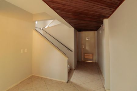 Apartamento à venda com 96m², 3 quartos e 1 vagaEscada