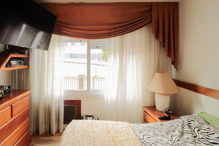 Apartamento à venda com 96m², 3 quartos e 1 vagaSuíte 