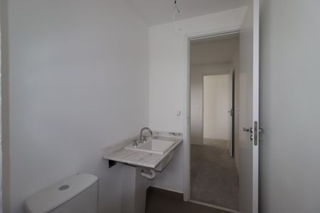 Apartamento à venda com 323m², 3 quartos e 5 vagasBanheiro da Suíte 1