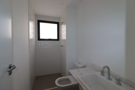 Apartamento à venda com 323m², 3 quartos e 5 vagasBanheiro da Suíte 1